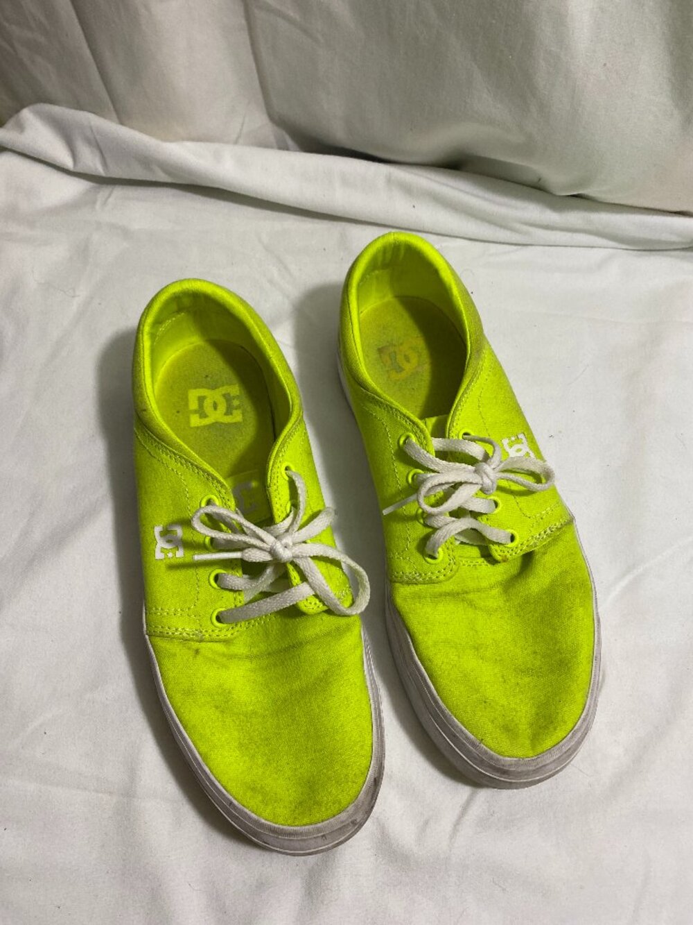 DC Trase Platform TX SE Neon Yellow Canvas Sneakers Women's Size 9 Skate Shoes